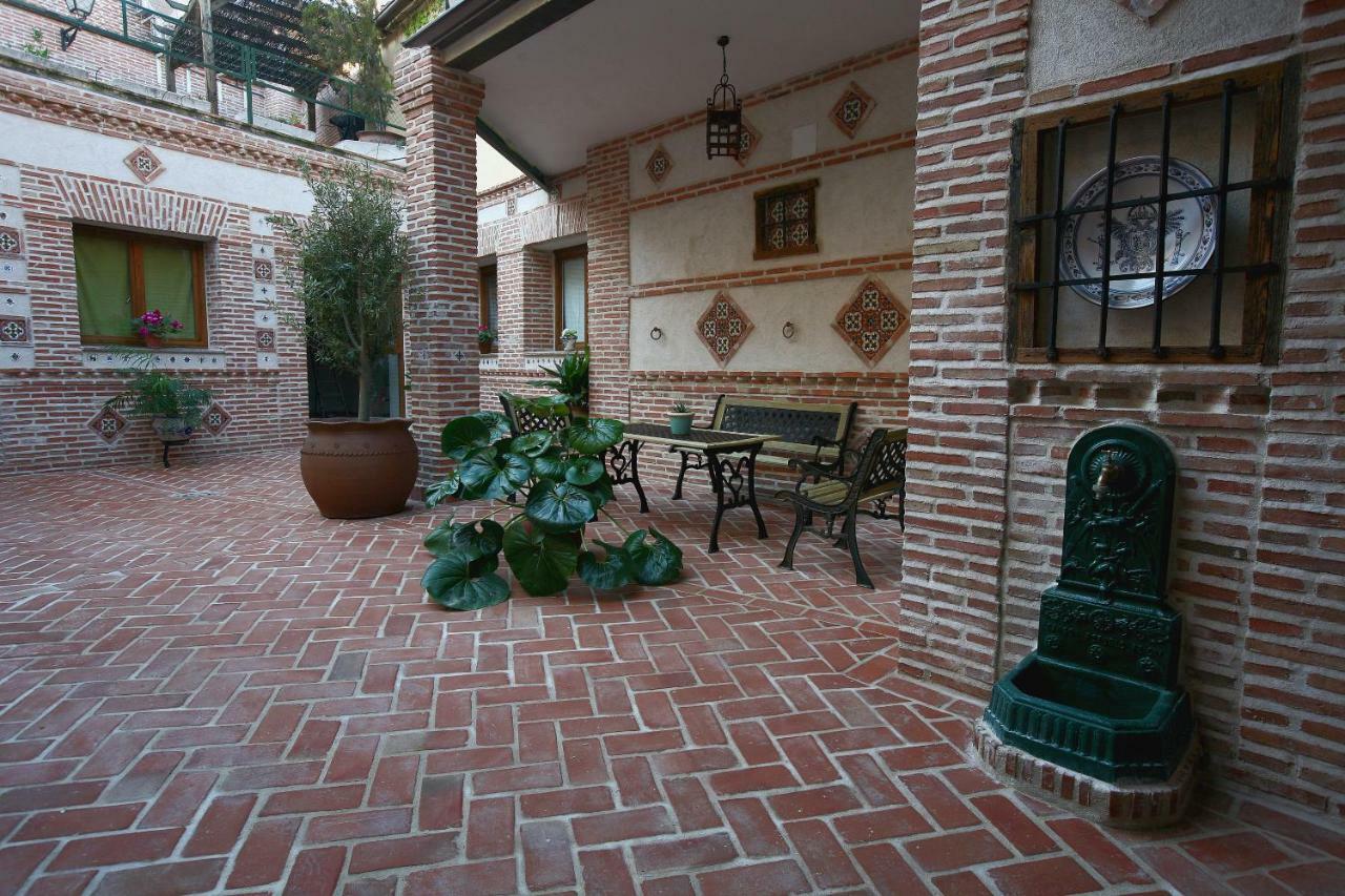 Apartmentos El Alfar del Sacramento Toledo Exterior foto